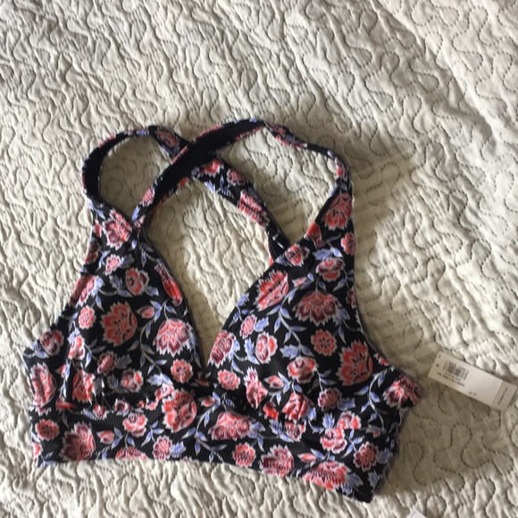 Bikini - Picture 2 of 6